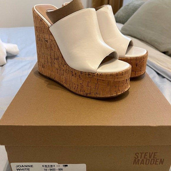 Steve Madden Shoes - Steve Madden White Wedge Heels - US 6